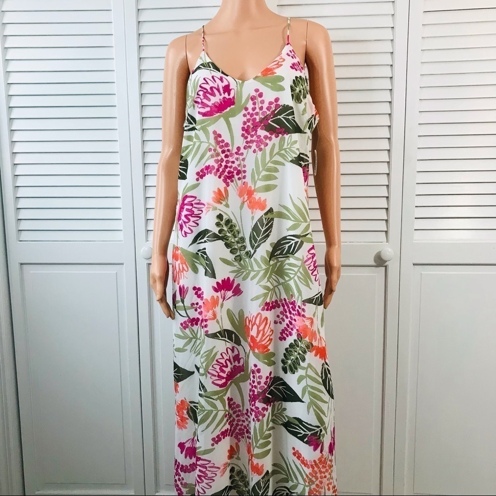 Price is firm New OLD NAVY Floral Spaghetti Strap Maxi Dress Size Medium